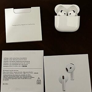Apple AirPods 4 with Active Noise Cancellation - White